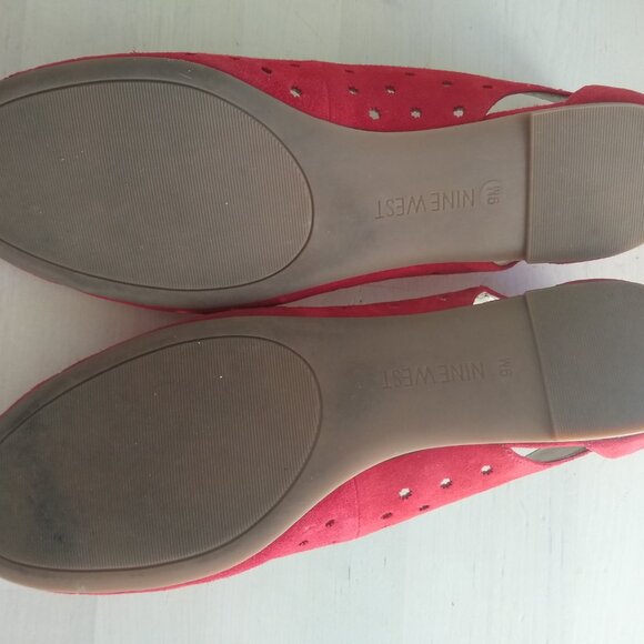 NEW Nine West NWMarie Red Suede Leather Floral Cutout Slip on Ballet Flat Size 9 - Picture 4 of 4